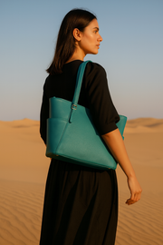 Elegant Leather Shoulder Bag – Top Grain for Everyday Use
