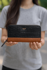 Elegant Leather Ladies Clutch – Compact Handheld Purse - Cabrini - Elegance Perfected
