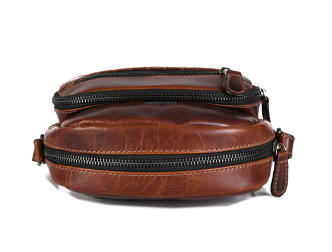 LEATHER MESSENGER BAG