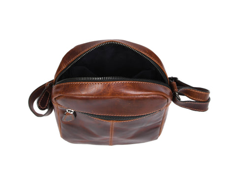 LEATHER MESSENGER BAG