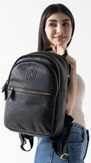 Premium Black Leather Backpack with Gold Zipper Detailing – Unisex & Stylish Design