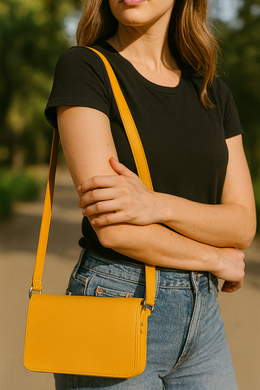 CrocElegance Handbag – Textured Top Grain Leather Style