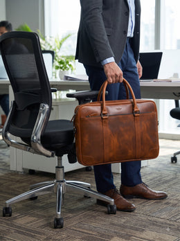 Canyonridge Leather Briefcase – Vintage Brown Leather Office & Laptop Bag