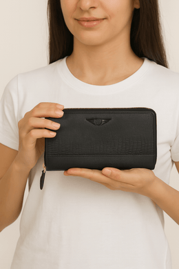 Elegant Leather Clutch for Women - Cabrini - Elegance Perfected