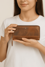 Elegant Leather Clutch for Women - Cabrini - Elegance Perfected