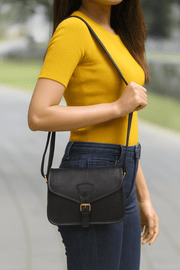 Handcrafted Green Leather Crossbody Bag for Women – Vintage Satchel with Multiple Compartments - Cabrini - Elegance Perfected