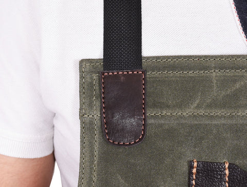 Turin Waxed Canvas Apron - Distressed Green